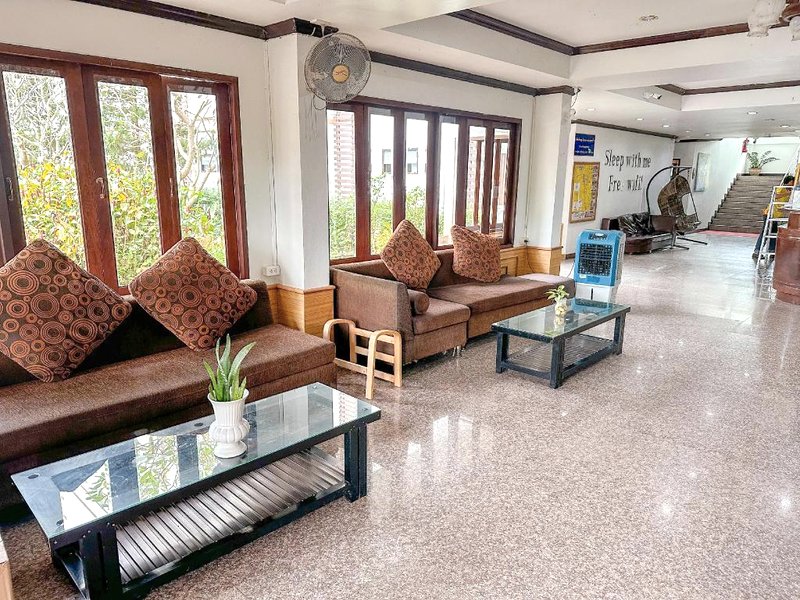 バイブン グランド ホテル (Baiboon Grand Hotel)の写真