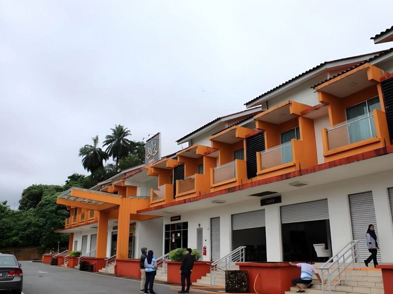 HOTEL KETENGAH TASIK KENYIRの写真