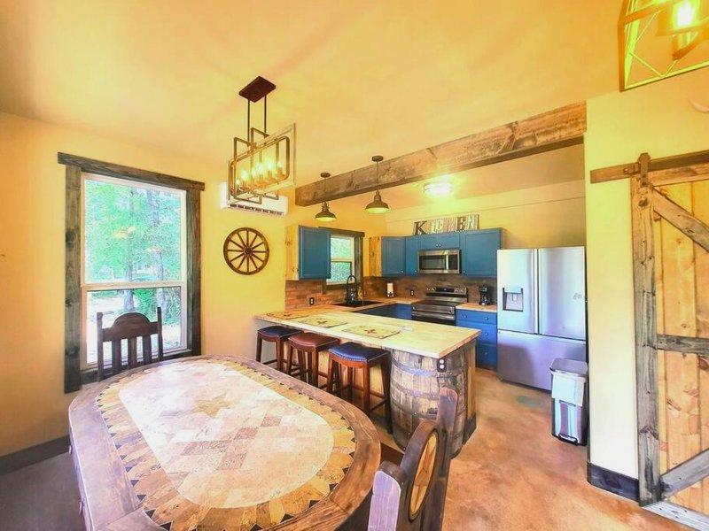 Waterfront Houston Hide out In A Magical Forestの写真