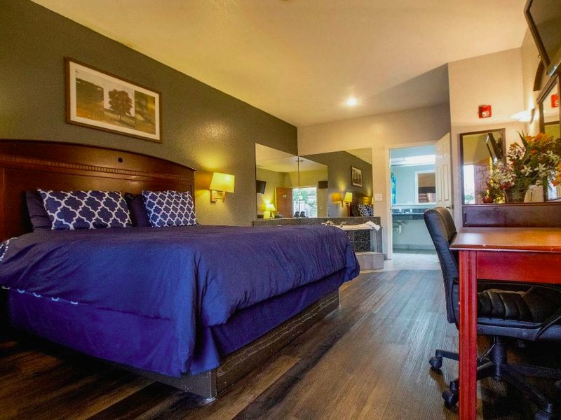 マグノリア イン アンド スイーツ (Magnolia Inn and Suites)の写真