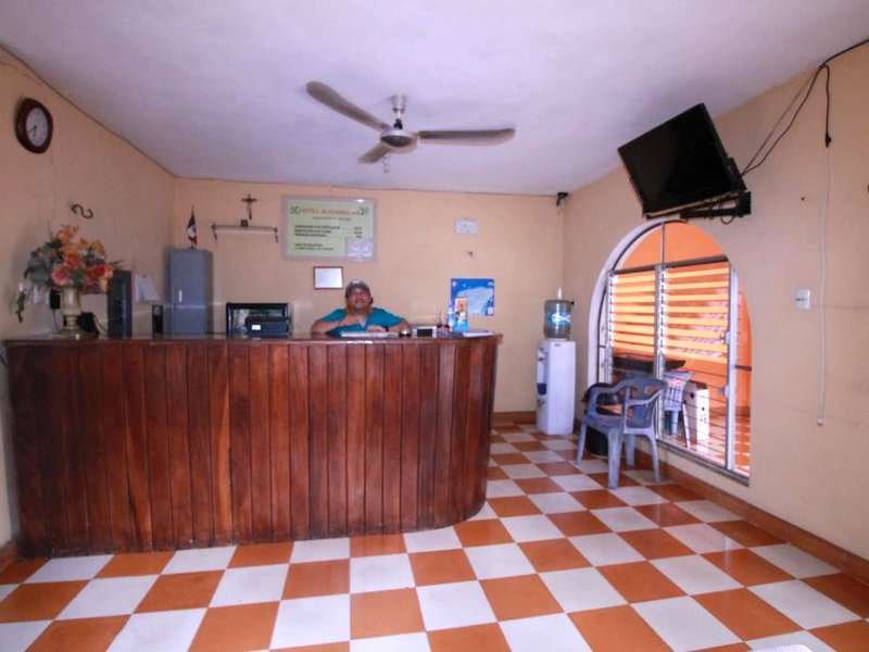 Hotel Bugambiliasの写真