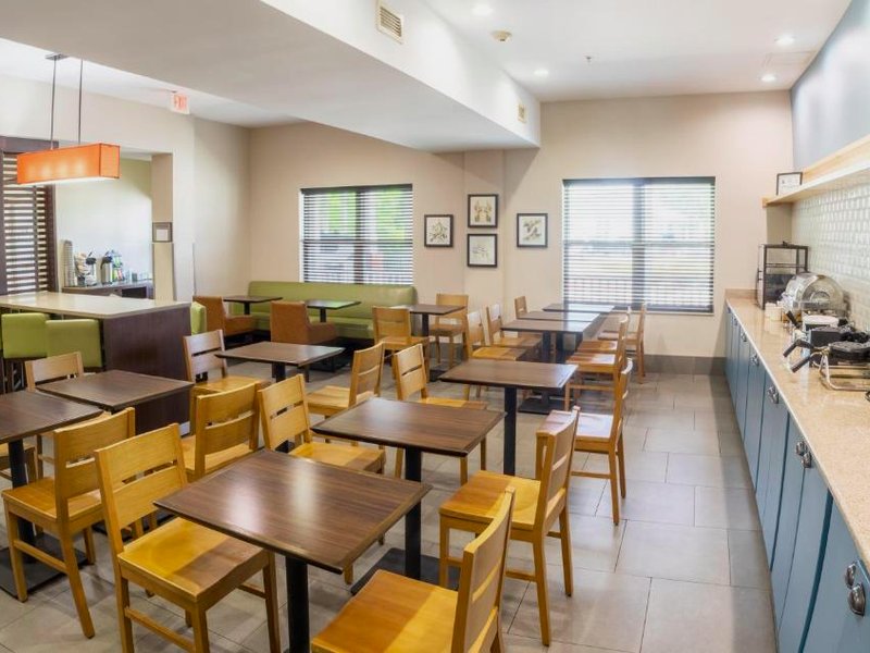 カントリー イン&スイーツ バイ ラディソン ウイルミントン NC (Country Inn & Suites by Radisson, Wilmington, NC)の写真