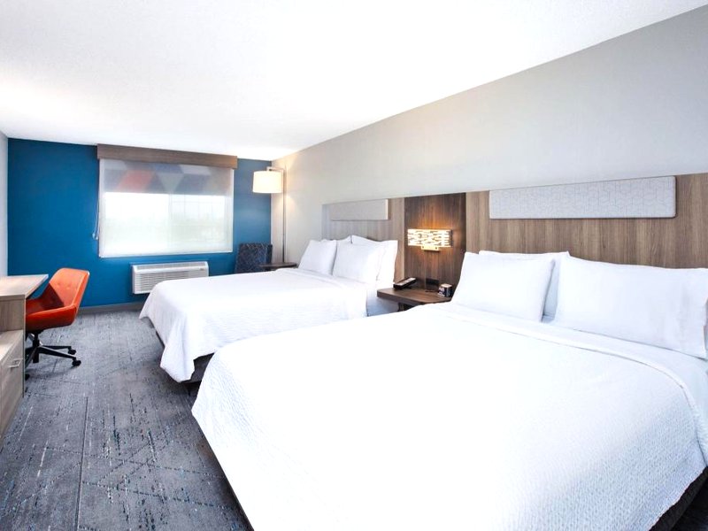 Holiday Inn Express Hotel & Suites Defiance By IHGの写真