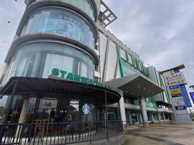 スニー グランド ホテル & コンヴェンション センター (Sunee Grand Hotel&Convention Center)の写真
