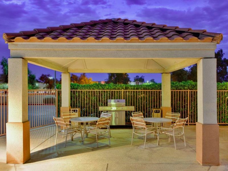 ソネスタ シンプリー スイーツ シアトル レントン (Sonesta Simply Suites Seattle Renton)の写真