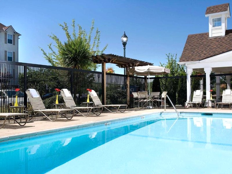 ソネスタ シンプリー スイーツ シアトル レントン (Sonesta Simply Suites Seattle Renton)の写真