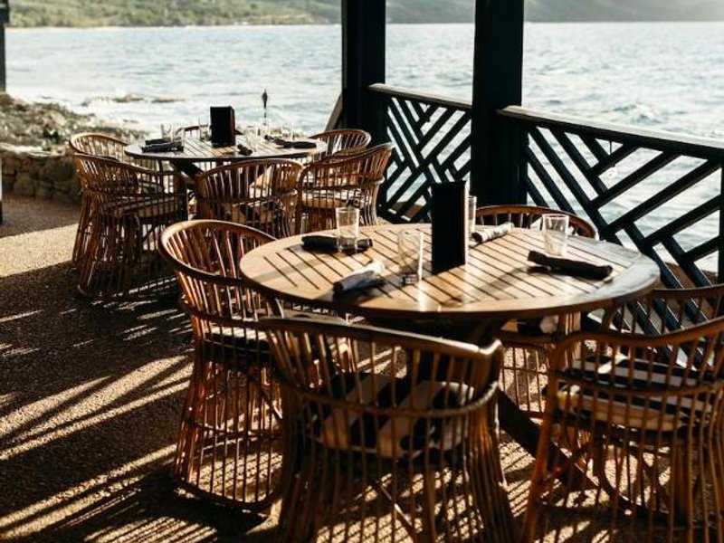 The Waves at Cane Bayの写真