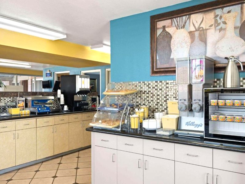 Days Inn by Wyndham Conwayの写真