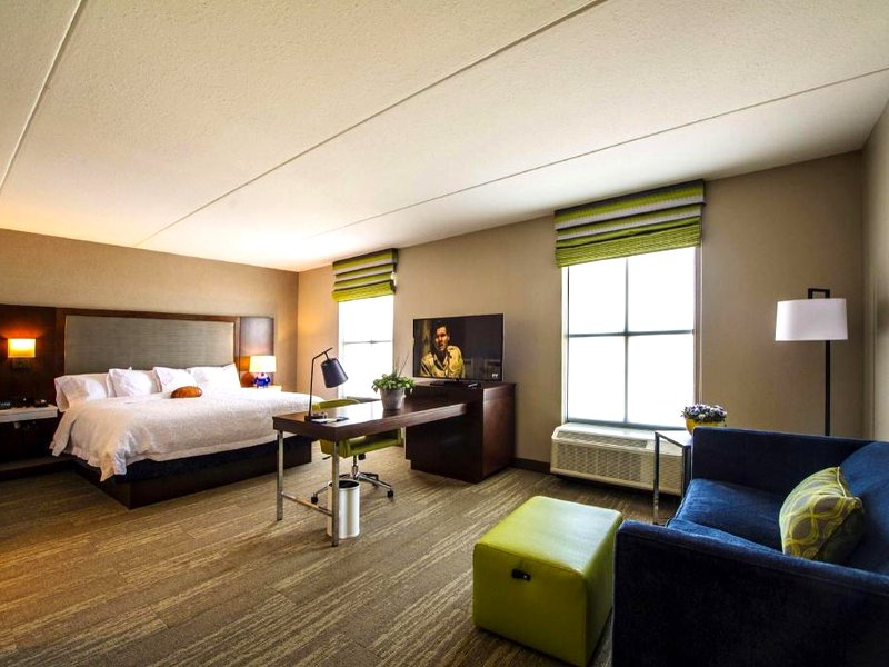 ハンプトン イン ＆ スイーツ フォックスボロ マンスフィールド (Hampton Inn & Suites Foxborough -Mansfield)の写真