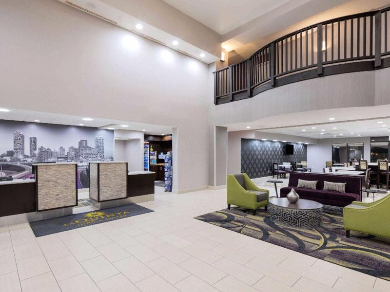 ラ キンタ イン&スイーツ バイ ウィンダム ケネソー (La Quinta Inn & Suites by Wyndham Kennesaw)の写真