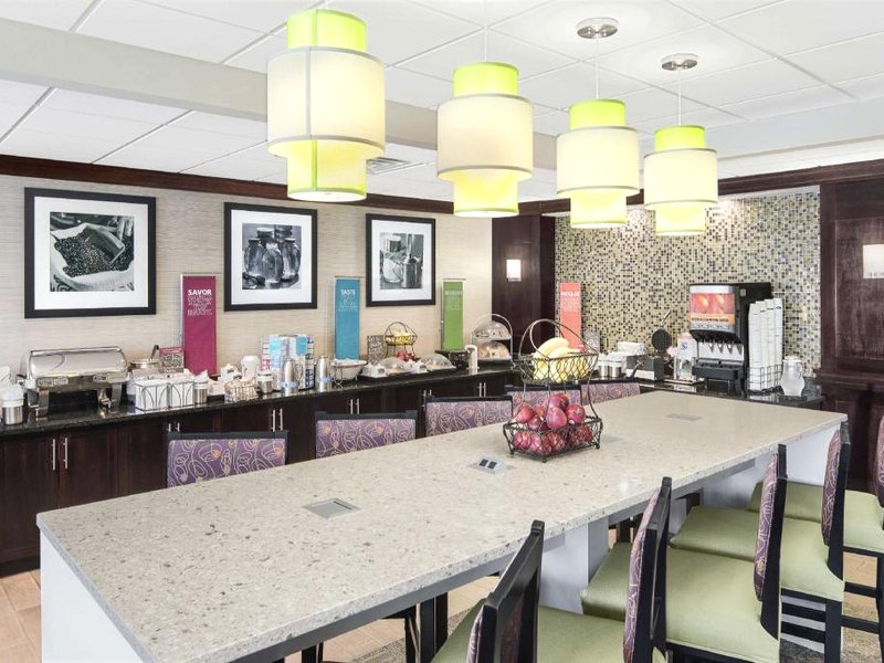 Hampton Inn Atlanta-Town Center/Kennesawの写真