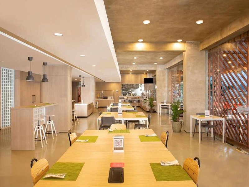 スイス ベルエクスプレス シレゴン (Swiss-Belexpress Cilegon)の写真