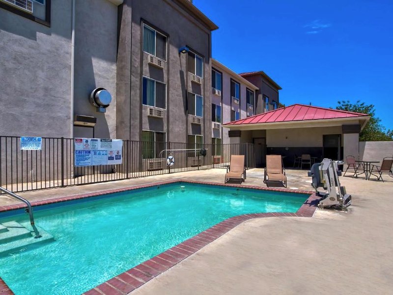 Motel 6 Hesperia, CA - West Main Street - I-15の写真
