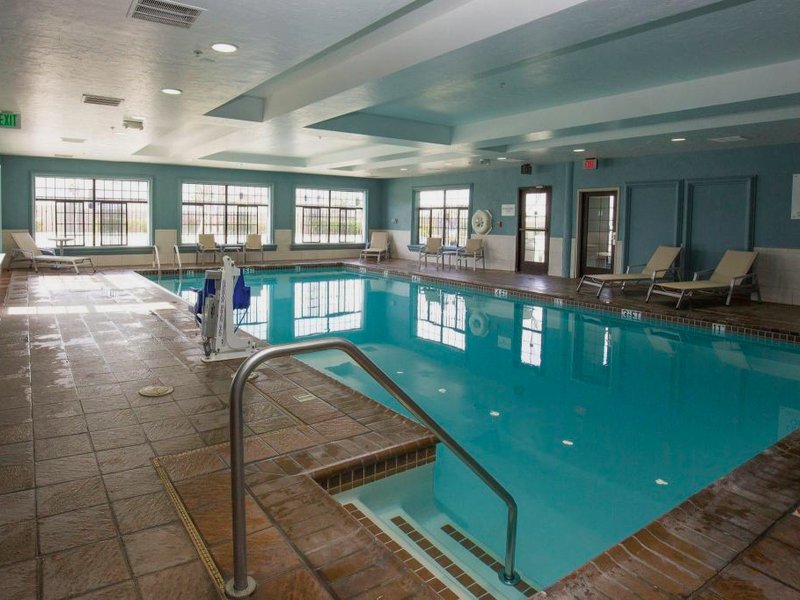 Holiday Inn Express Hotel & Suites Hesperia By IHGの写真