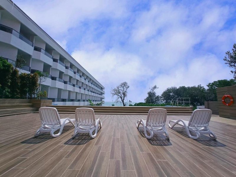 パシフィック リージェンシー ビーチ リゾート ポート ディクソン (Pacific Regency Beach Resort Port Dickson)の写真