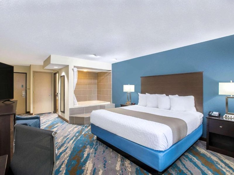 AmericInn by Wyndham Prairie du Chienの写真