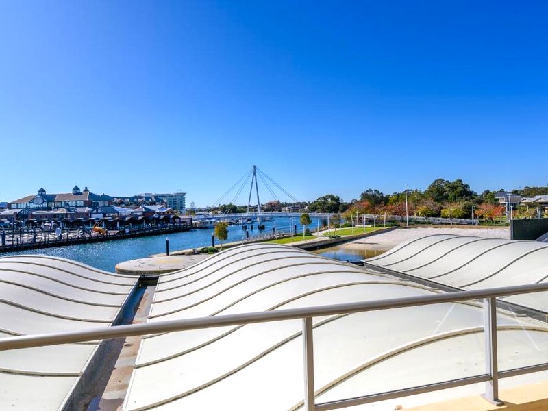 Dolphin Quay Apartments.の写真
