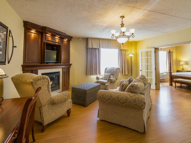 Ramada by Wyndham Thunder Bay Airlane Hotelの写真