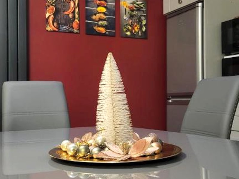 Home and Awayの写真