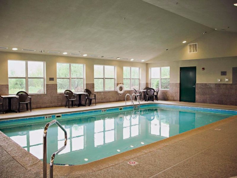 カントリー イン&スイーツ バイ ラディソン フラックビル（ポッツビル） PA (Country Inn & Suites by Radisson, Frackville (Pottsville), PA)の写真