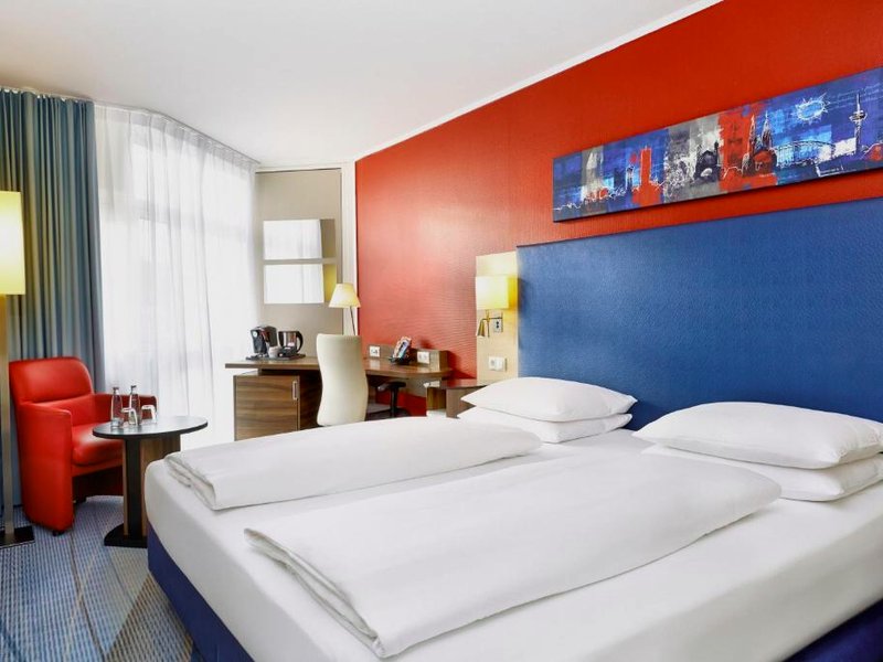 H プラス ホテル ケルン ブリュール (H+ Hotel Koln Bruhl)の写真