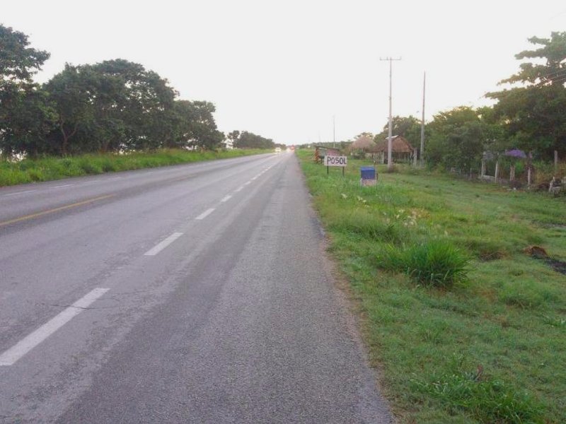 Motel Champoton sobre carretera frente al marの写真