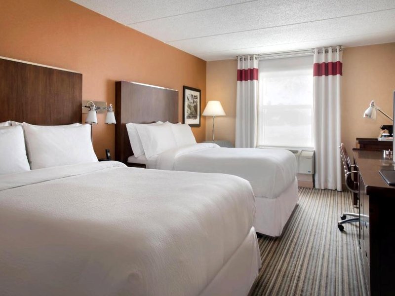 The Crossroads Hotel - Newburghの写真