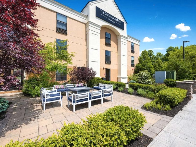 The Crossroads Hotel - Newburghの写真