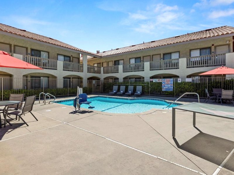 グッド ナイト イン カマリロ (Good Nite Inn Camarillo )の写真