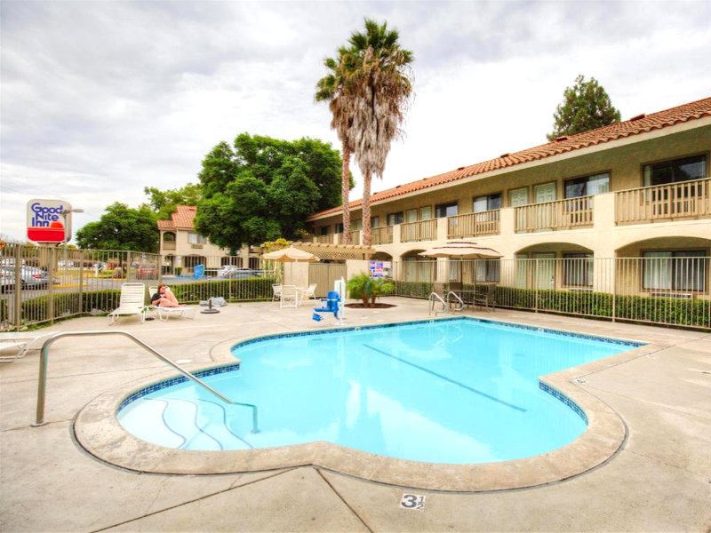 グッド ナイト イン カマリロ (Good Nite Inn Camarillo )の写真