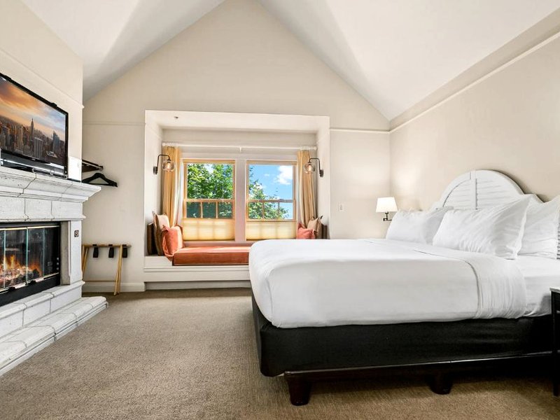 Saratoga Innの写真