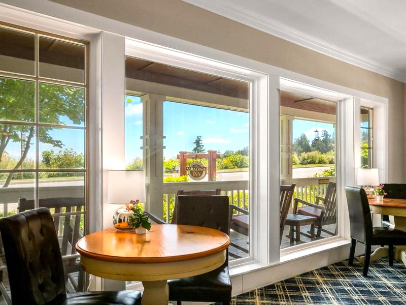 Saratoga Innの写真