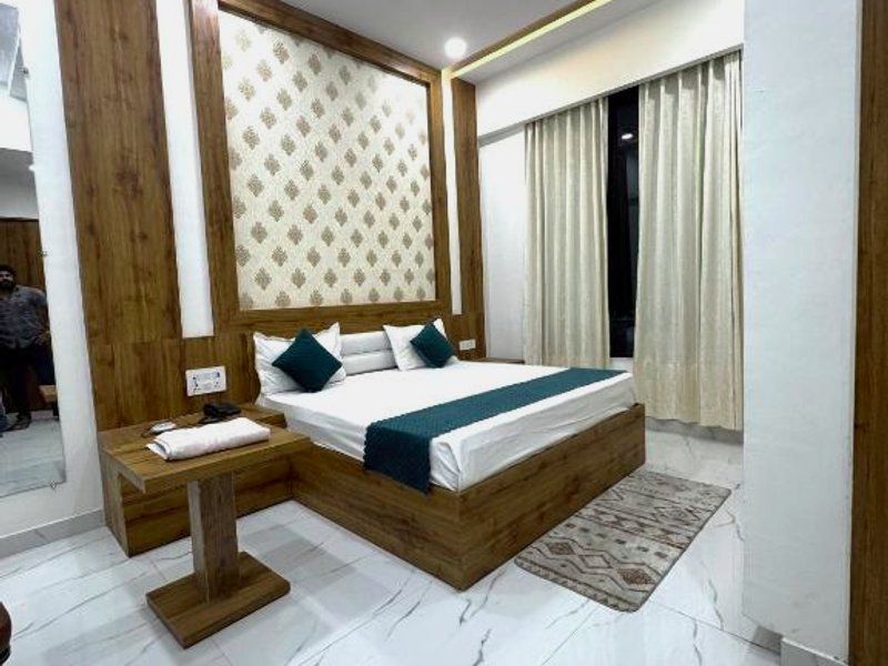  The Lavish Hotelの写真