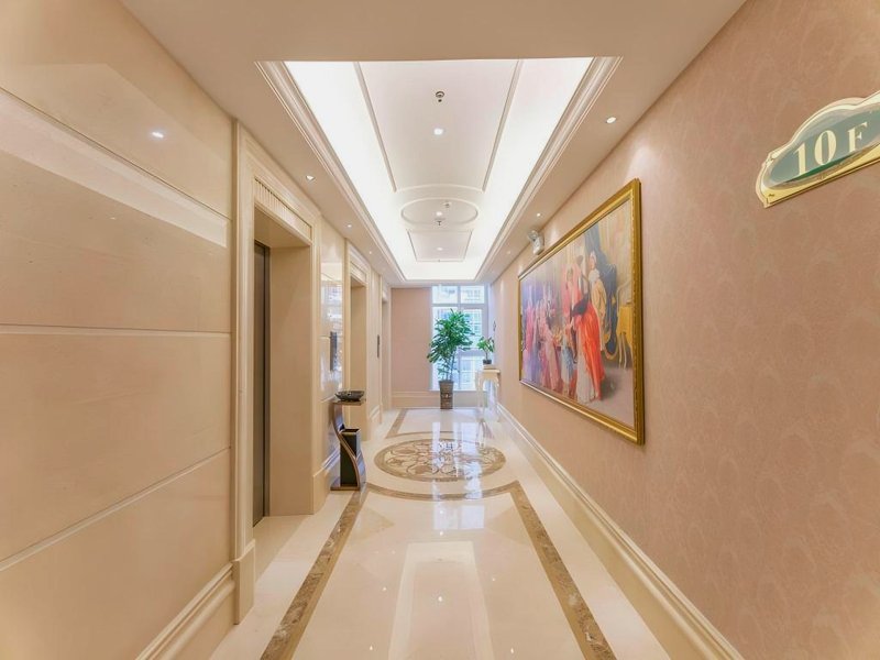 Vienna Hotel Guizhou Xingyi Wanfenglin High-Speed Railway Airportの写真