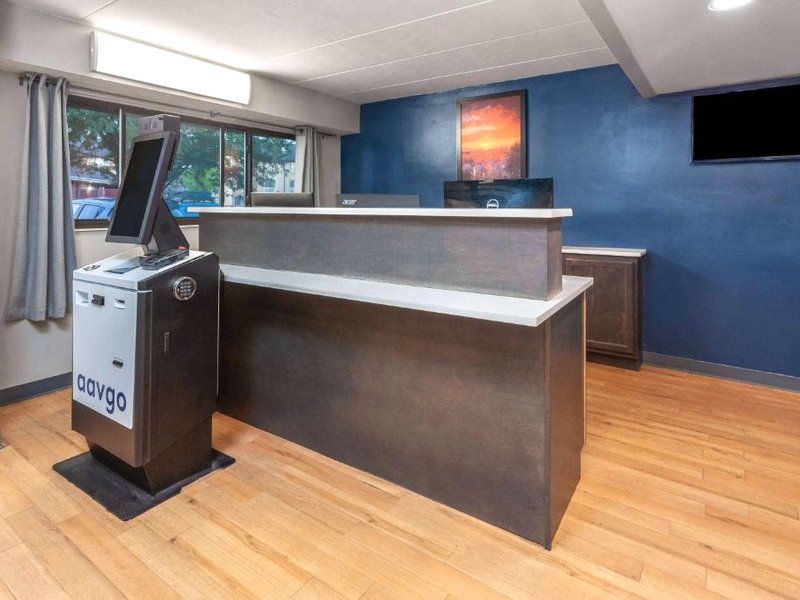 トラベロッジ バイ ウィンダム ピオリア (Travelodge by Wyndham Peoria)の写真