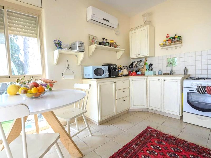 פשוט מים. יחידה קסומה עם נוף מרהיב ובריכה מחוממתの写真