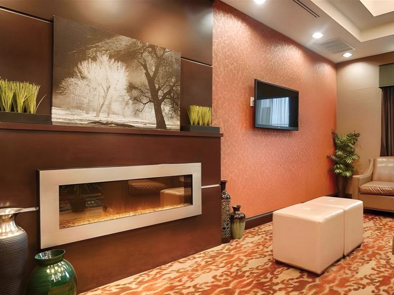 Best Western Plus Longhorn Inn & Suitesの写真