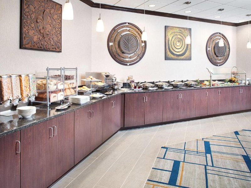 ダブルツリー バイ ヒルトン ボルチモア - BWI エアポート (DoubleTree by Hilton Baltimore - BWI Airport)の写真