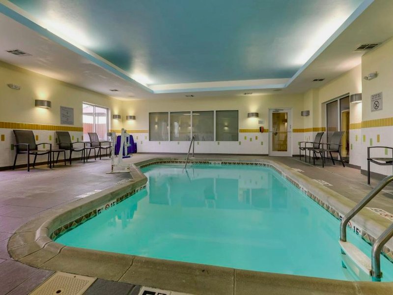 フェアフィールド イン ＆ スイーツ ハッチンソン (Fairfield Inn & Suites Hutchinson)の写真