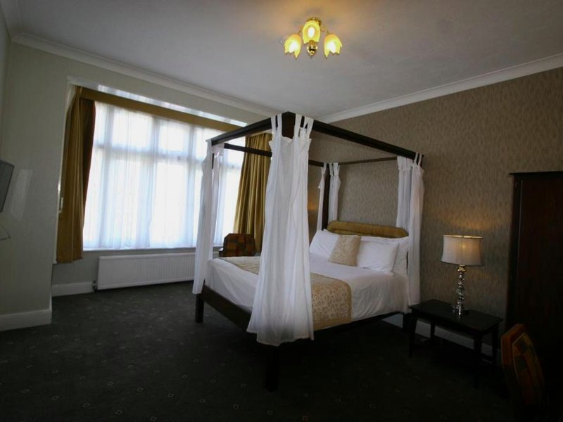 グランジ ムーア ホテル (Grange Moor Hotel)の写真