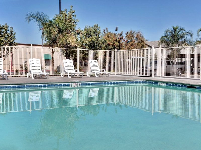 Holiday Inn Express Delano Highway 99 By IHGの写真
