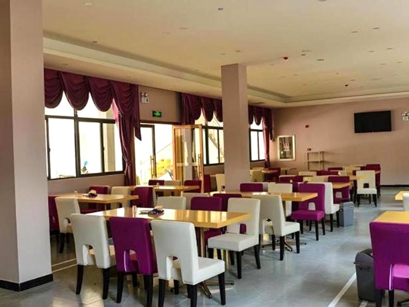 ラヴァンド ホテル シーサンパンナ ジンホン ソンクラン スクエア (Lavande Hotel·Xishuangbanna Jinghong Songkran Square)の写真