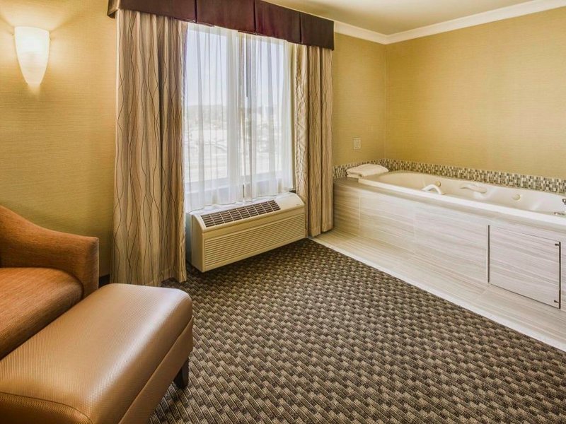 Holiday Inn Express Castro Valley By IHGの写真