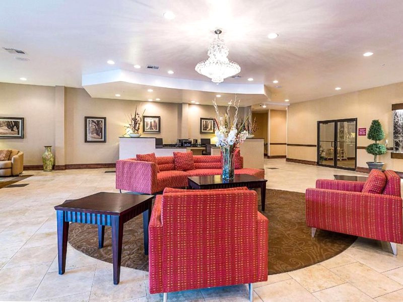 コンフォート スイーツ (Comfort Suites)の写真