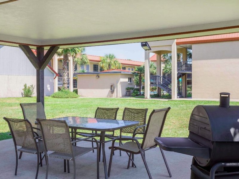 デイズ イン バイ ウィンダム リースヴィル (Days Inn by Wyndham Leesville)の写真