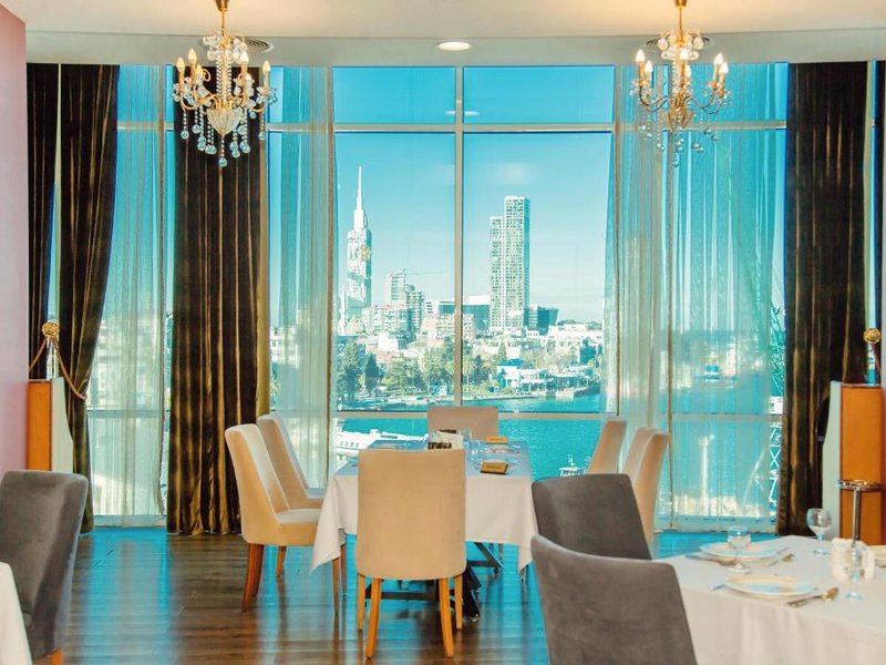 JRW ウェルモンド ホテル&カジノ バトゥーミ (JRW Welmond Hotel & Casino Batumi)の写真