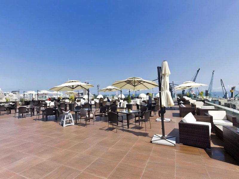 JRW ウェルモンド ホテル&カジノ バトゥーミ (JRW Welmond Hotel & Casino Batumi)の写真