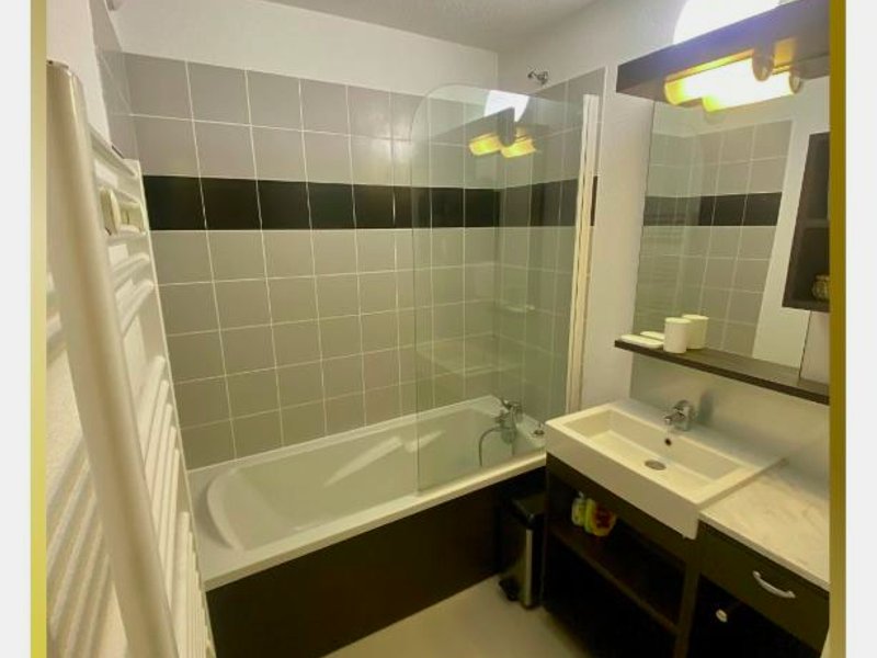T2, proche pistes, piscine chauffée, hammam (T2, proche pistes, piscine chauffee, hammam)の写真