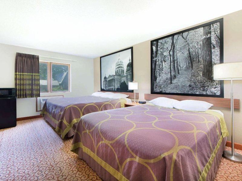 Super 8 By Wyndham Pellaの写真