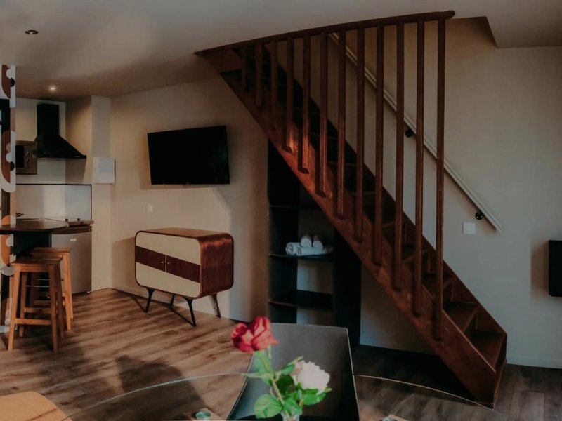 Le Central Hotel-Barの写真